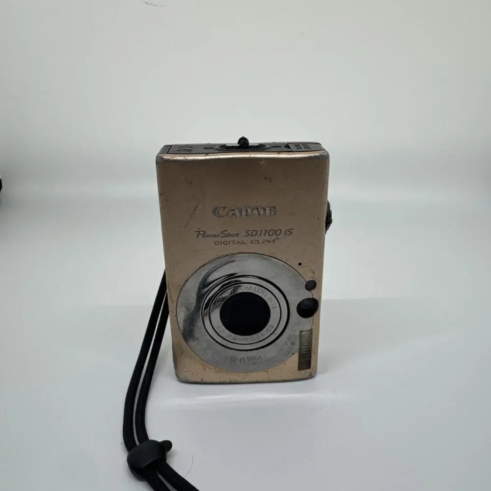 Canon PowerShot SD1100 IS 8.0MP Digital Point-And-Shoot Camera Screen Defect